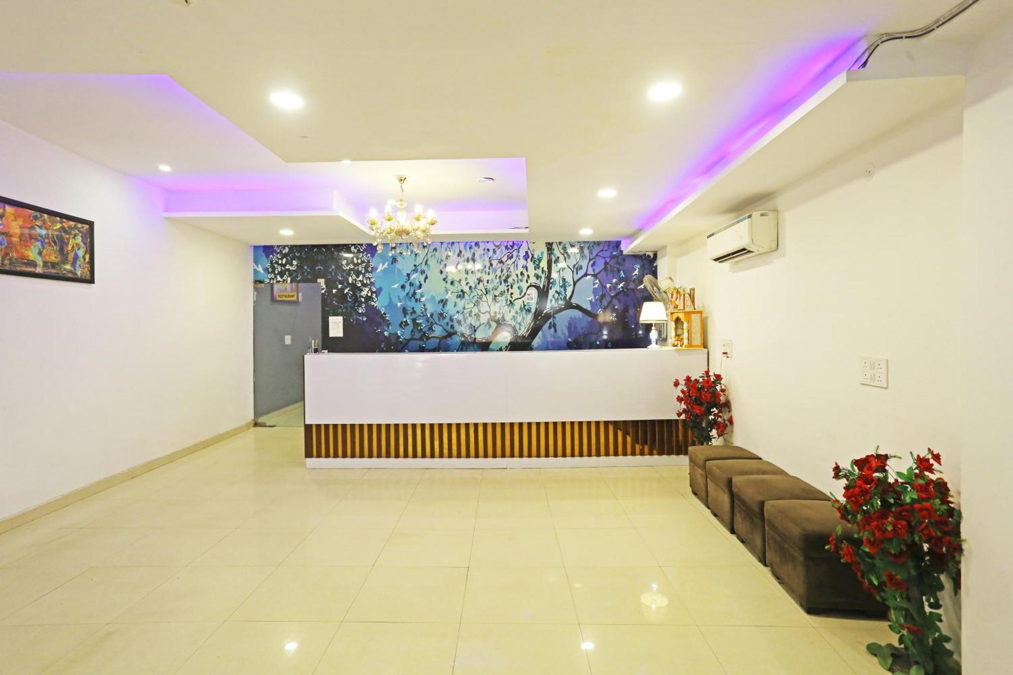 Hotel De Kiara Near Delhi Airport 新德里 外观 照片